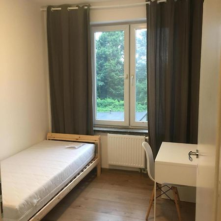 Hallera Wrocław Exteriör bild