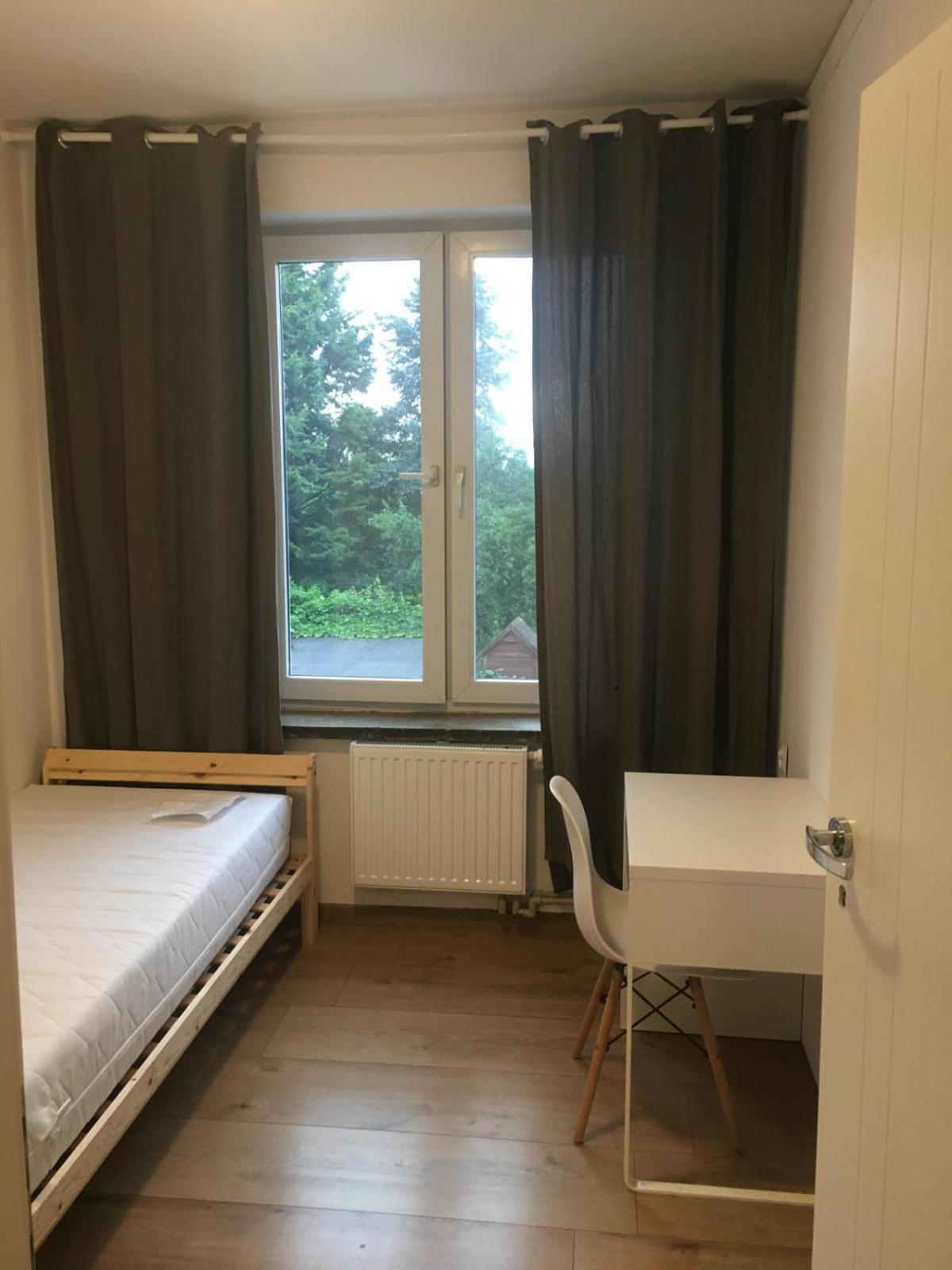 Hallera Wrocław Exteriör bild