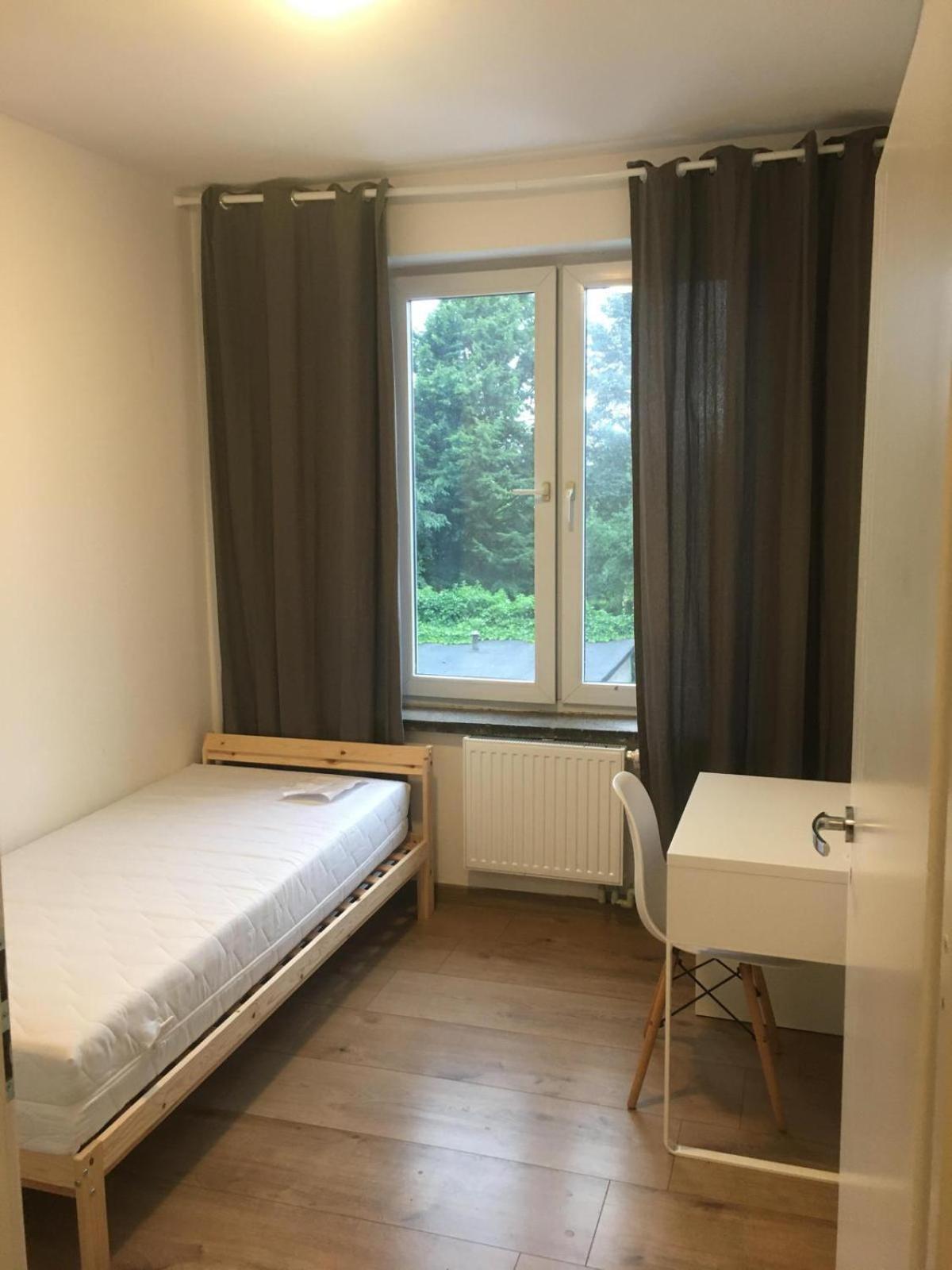 Hallera Wrocław Exteriör bild